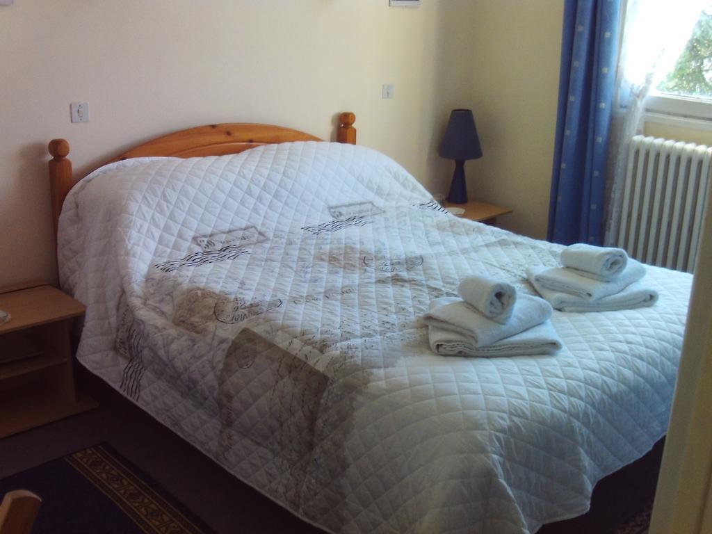 Lenard Charles Bed & Breakfast Juvigny-Val-d'Andaine エクステリア 写真